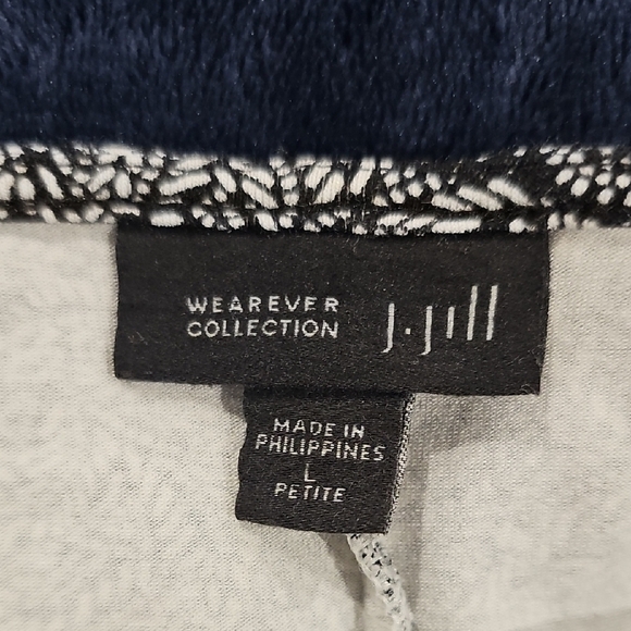 J. Jill Black and White V-Neck Mini Dress - Picture 3 of 7